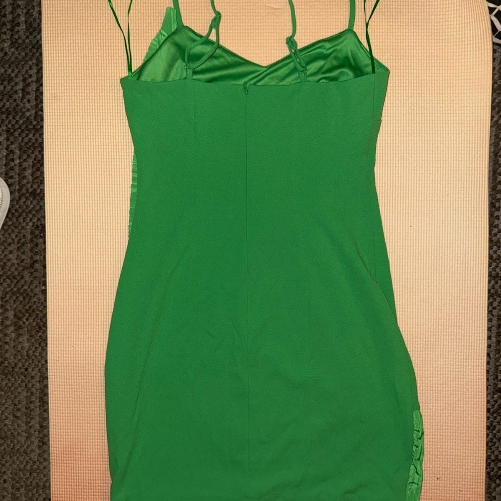 One33 Social The Mercer mini dress in green stretch crepe size 0 new without tag - Picture 6 of 6